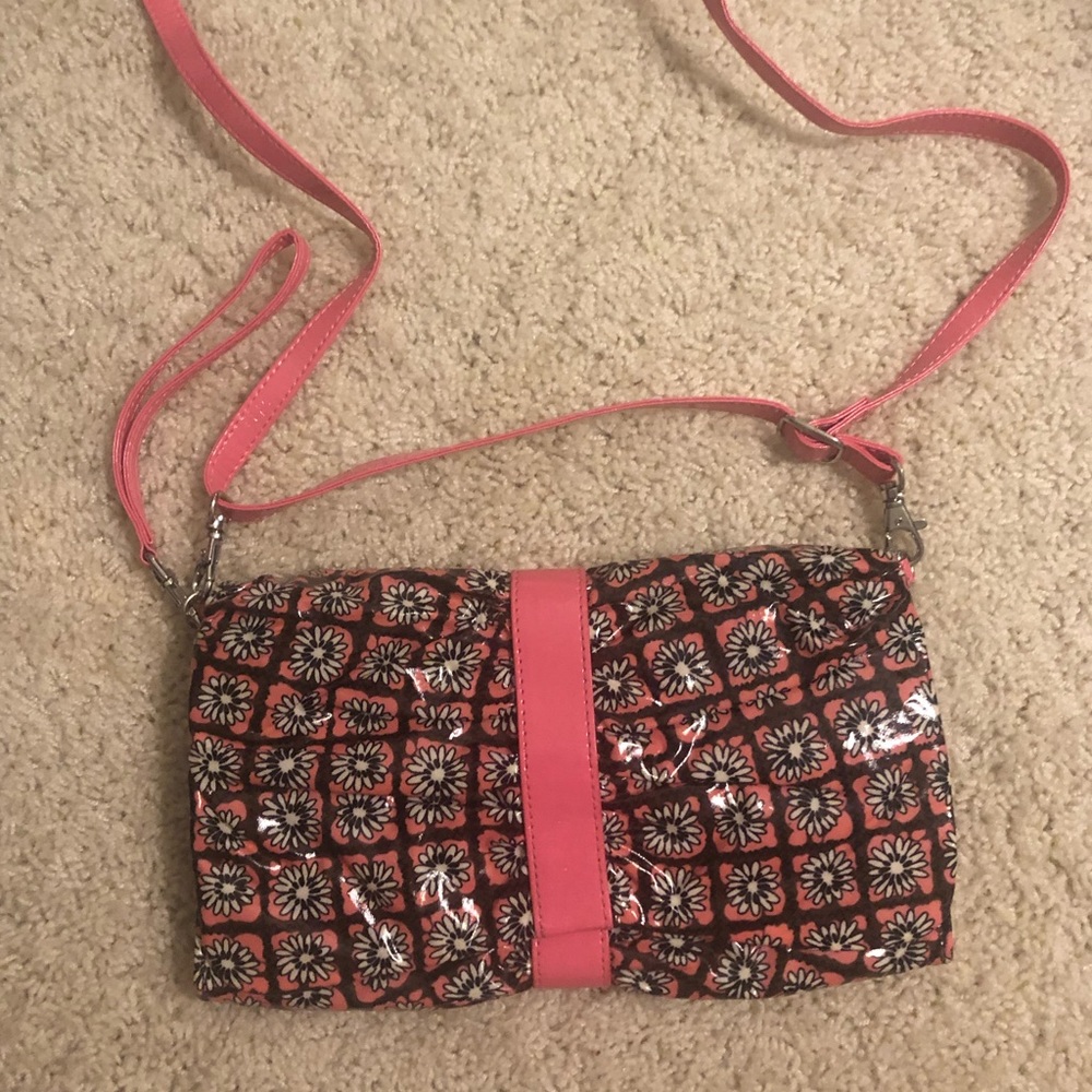Vera Bradley Crossbody - Picture 1 of 3